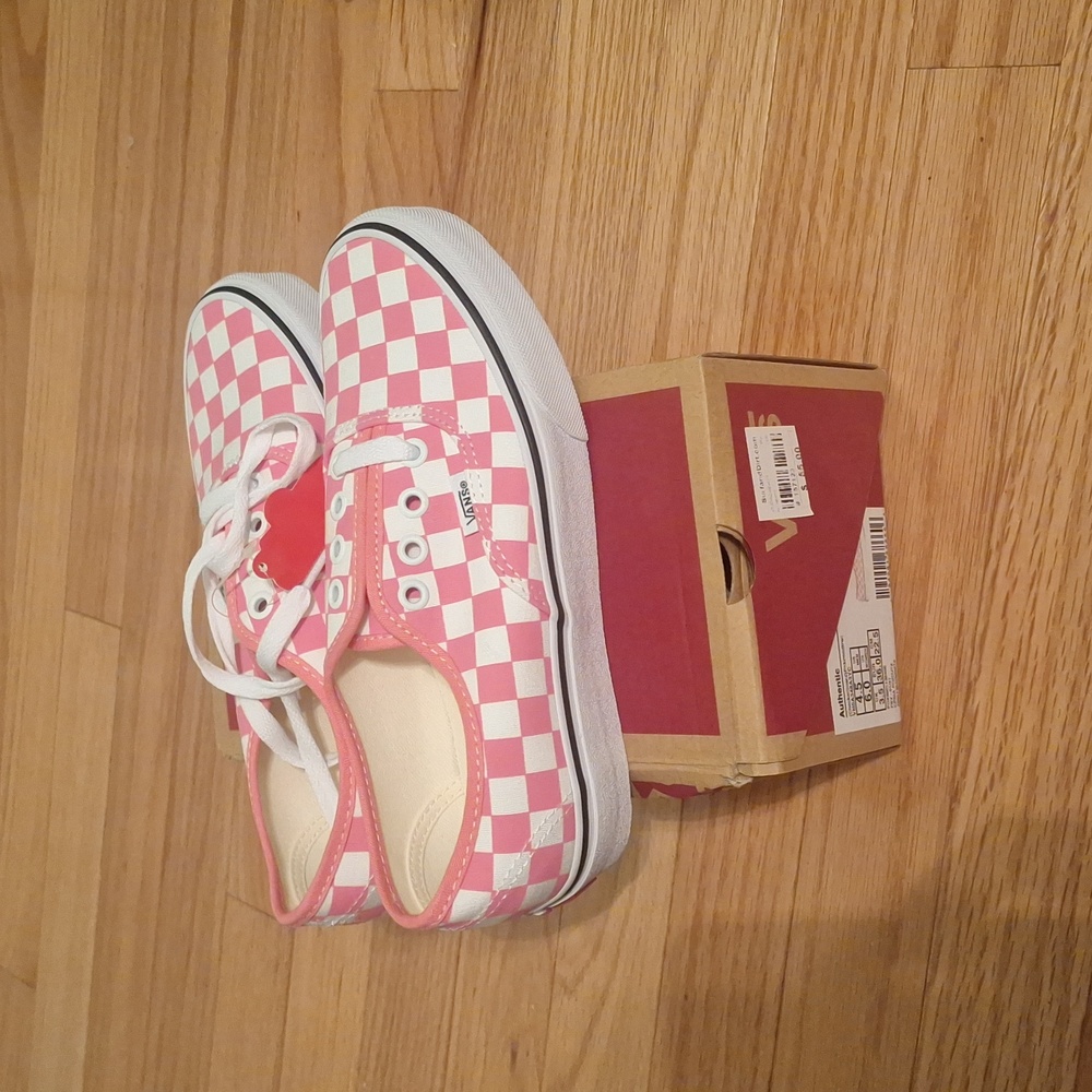 Vans pink checkerboard size 6 tennis shoes